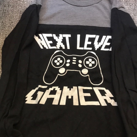 Children’s Place boys top size S 5/6 - Picture 1 of 1